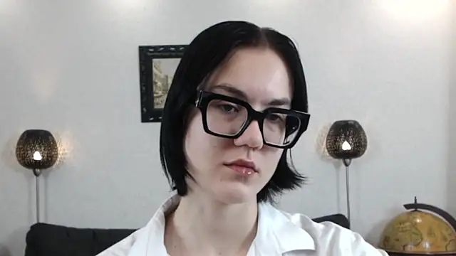 Marie Fitch online show from November 28, 3:07 am