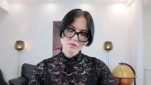 Marie Fitch online show from May 7, 1:54 am