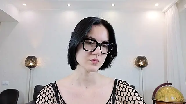 Marie Fitch online show from January 7, 1:32 am