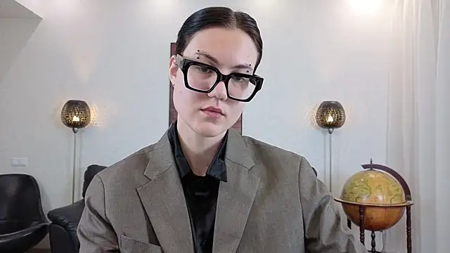 Marie Fitch online show from May 2, 12:49 am