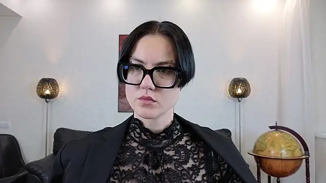 Marie Fitch online show from May 25, 1:05 am