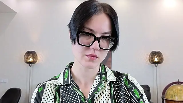 Marie Fitch online show from March 16, 2:30 am