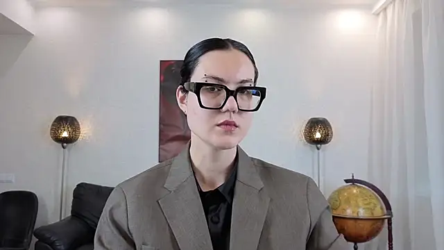 Marie Fitch online show from May 14, 2:08 am
