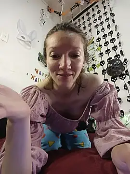 Snapshot of Lucy_colee chatting on October 24, 12:26 pm Lucy colee online show from October 24, 12:26 pm