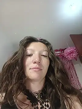 Snapshot of Lucy_colee chatting on February 12, 5:23 pm Lucy colee online show from February 12, 5:23 pm