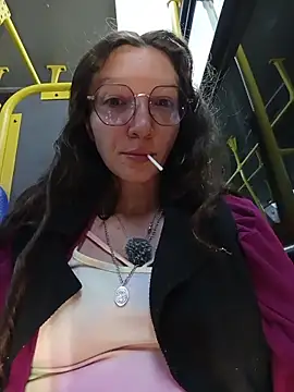 Snapshot of Lucy_colee chatting on December 18, 2:05 am Lucy colee online show from December 18, 2:05 am