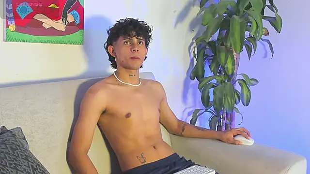 lua boy online show from November 22, 9:57 pm