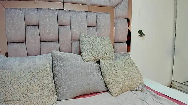 kaorybliss online show from January 8, 12:00 pm