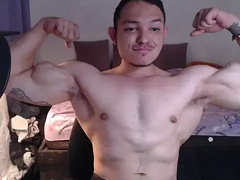 Snapshot of BigMontainsRock chatting on December 17, 8:19 am BigMontainsRock online show from December 17, 8:19 am