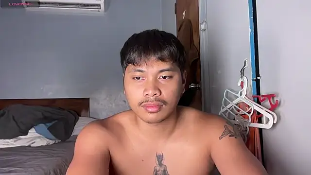 Snapshot of LuisitoJuancho55 chatting on November 13, 6:34 pm LuisitoJuancho55 online show from November 13, 6:34 pm