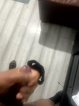 j ratid online show from January 8, 7:09 pm