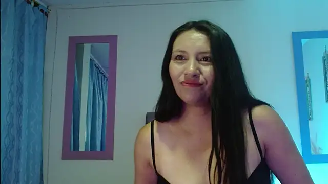 Snapshot of naya_10 chatting on July 7, 8:34 pm naya 10 online show from July 7, 8:34 pm