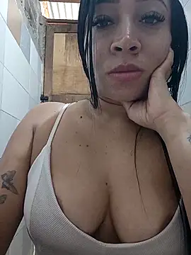 Snapshot of Harley_r chatting on March 30, 5:25 pm Harley r online show from March 30, 5:25 pm