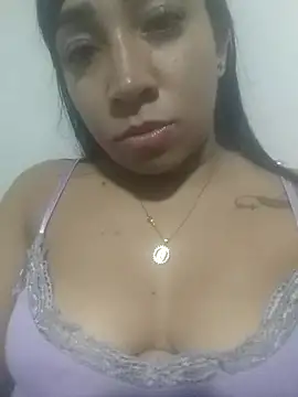 Snapshot of Harley_r chatting on October 10, 4:46 am Harley r online show from October 10, 4:46 am