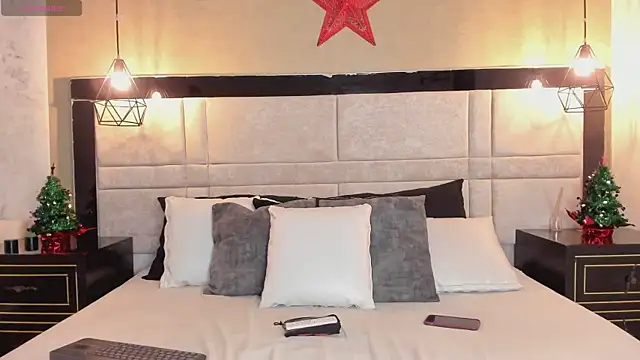 RousseWalker online show from December 4, 12:15 pm