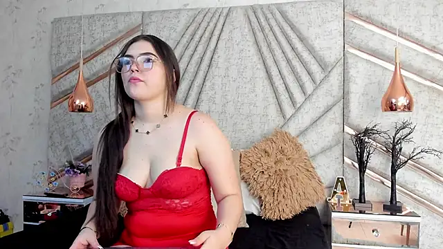 RousseWalker online show from October 26, 8:53 pm