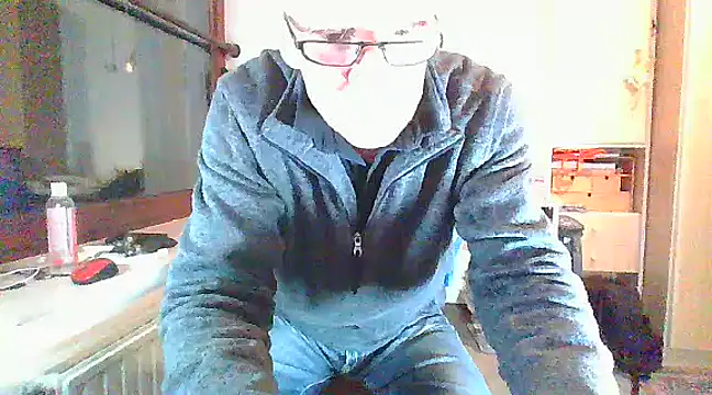 Snapshot of super-snoopy chatting on December 7, 4:09 pm super-snoopy online show from December 7, 4:09 pm