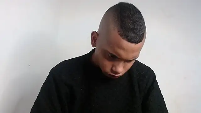 Snapshot of drako_monster chatting on June 22, 8:17 pm drako monster online show from June 22, 8:17 pm