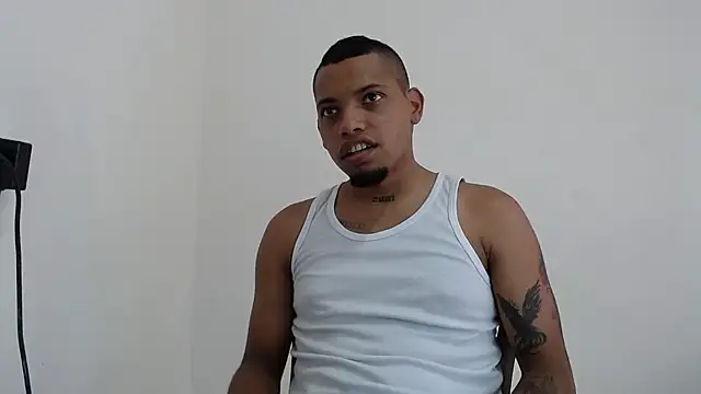 Snapshot of drako_monster chatting on November 7, 6:34 pm drako monster online show from November 7, 6:34 pm