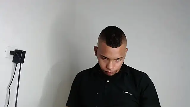 Snapshot of drako_monster chatting on November 10, 5:12 am drako monster online show from November 10, 5:12 am