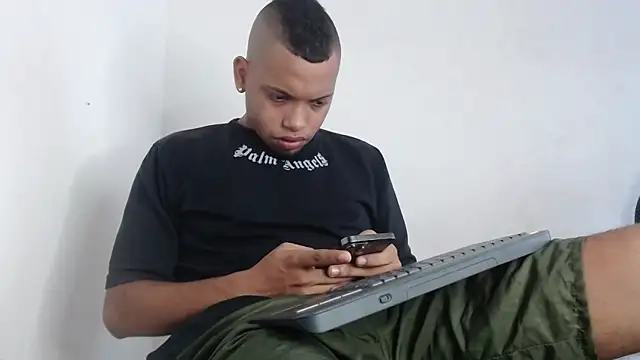 Snapshot of drako_monster chatting on July 3, 3:40 pm drako monster online show from July 3, 3:40 pm