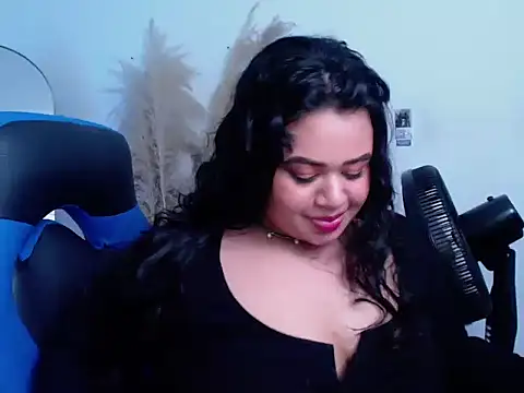 oliviia cute online show from November 8, 11:19 pm