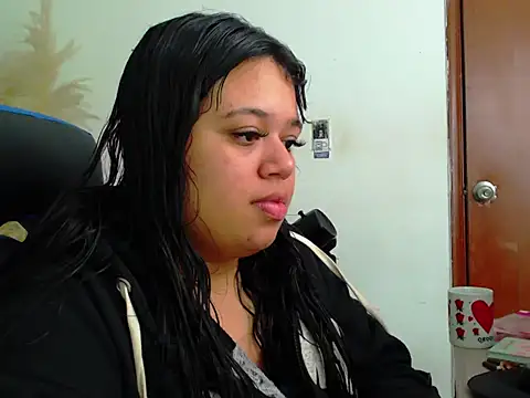 oliviia cute online show from October 30, 4:33 am