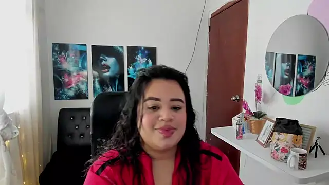 oliviia cute online show from November 11, 5:41 pm