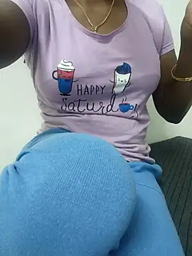 Snapshot of Tamilmallu-duskygirl03 chatting on November 6, 6:45 pm Tamilmallu-duskygirl03 online show from November 6, 6:45 pm