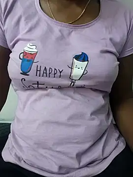 Snapshot of Tamilmallu-duskygirl03 chatting on November 2, 1:54 am Tamilmallu-duskygirl03 online show from November 2, 1:54 am