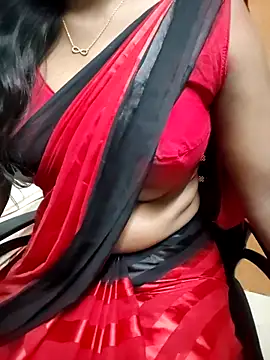 Tamilmallu-duskygirl03 online show from April 12, 5:16 pm