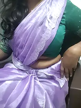 Snapshot of Tamilmallu-duskygirl03 chatting on November 24, 5:46 pm Tamilmallu-duskygirl03 online show from November 24, 5:46 pm