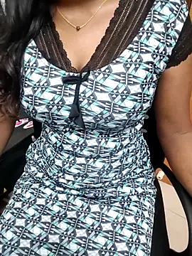 Tamilmallu-duskygirl03 online show from February 3, 5:16 am