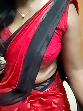 Snapshot of Tamilmallu-duskygirl03 chatting on May 20, 5:04 am Tamilmallu-duskygirl03 online show from May 20, 5:04 am