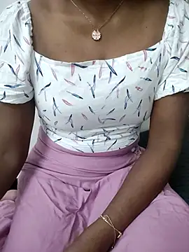 Snapshot of Tamilmallu-duskygirl03 chatting on November 20, 6:36 am Tamilmallu-duskygirl03 online show from November 20, 6:36 am