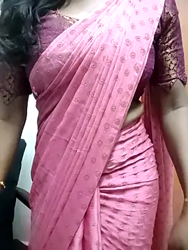 Snapshot of Tamilmallu-duskygirl03 chatting on December 5, 6:17 pm Tamilmallu-duskygirl03 online show from December 5, 6:17 pm