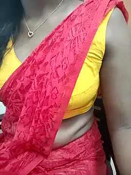Snapshot of Tamilmallu-duskygirl03 chatting on May 5, 5:10 am Tamilmallu-duskygirl03 online show from May 5, 5:10 am