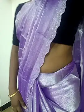 Snapshot of Tamilmallu-duskygirl03 chatting on November 5, 10:07 am Tamilmallu-duskygirl03 online show from November 5, 10:07 am