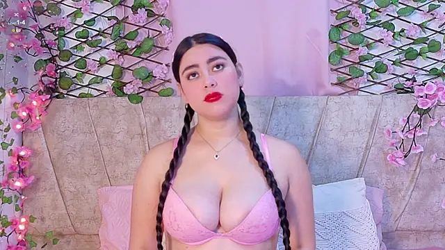 JulietaTorres  online show from January 8, 11:16 am