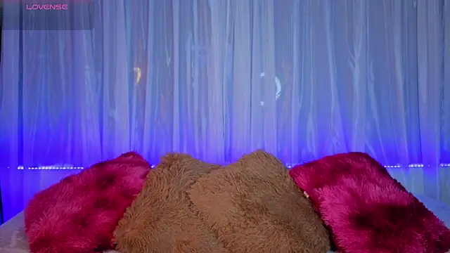 Victoria Jonhss online show from February 27, 11:59 pm