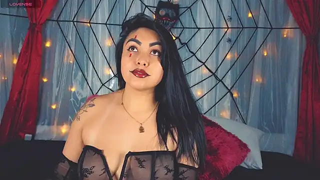 Victoria Jonhss online show from October 20, 10:43 pm