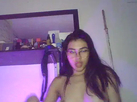 MeganTaylorr  online show from October 18, 6:26 am