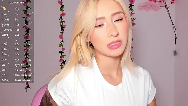 Ashleyroys 111 online show from March 1, 6:08 pm