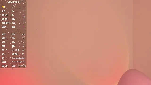 Snapshot of Ashleyroys_111 chatting on June 4, 7:40 pm Ashleyroys 111 online show from June 4, 7:40 pm