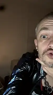 Nyctalopie8579 online show from January 13, 10:57 pm