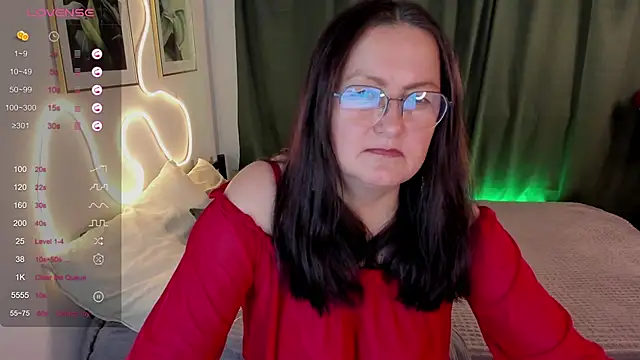 Snapshot of hottyannaa chatting on November 24, 3:06 am hottyannaa online show from November 24, 3:06 am