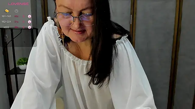 Snapshot of hottyannaa chatting on November 21, 3:05 am hottyannaa online show from November 21, 3:05 am