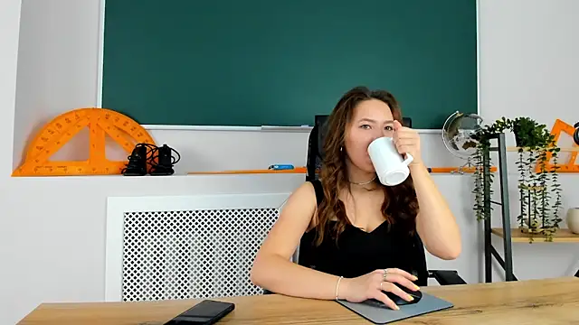 Snapshot of AnnaJonson chatting on November 2, 3:11 am AnnaJonson online show from November 2, 3:11 am