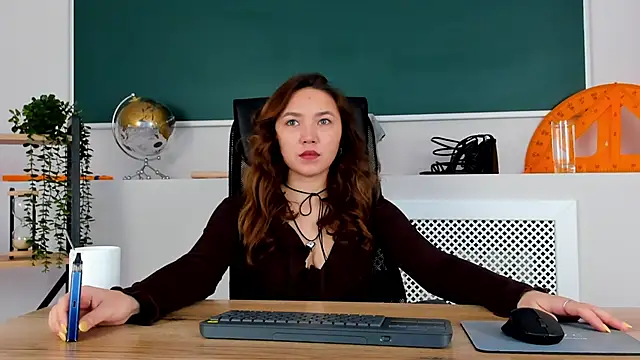 Snapshot of AnnaJonson chatting on November 7, 3:11 am AnnaJonson online show from November 7, 3:11 am