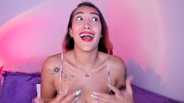 HeidyRousse online show from April 15, 2:39 am